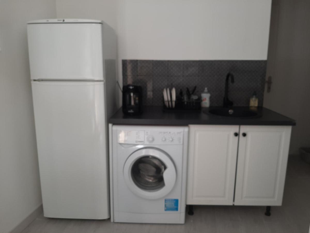 Ferienwohnung Laetitia Et Yaniv Dagon Elne Exterior foto