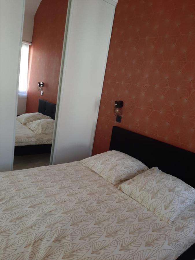 Ferienwohnung Laetitia Et Yaniv Dagon Elne Exterior foto